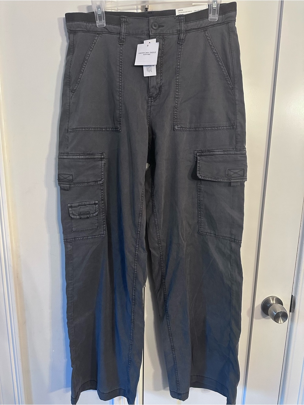 American Eagle Super High Rise Baggy Wide Leg Charcoal Gray Cargo Jeans